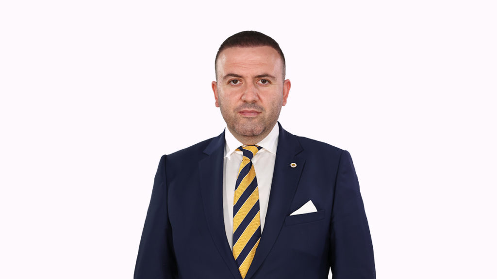 Alper Alpoğlu’ndan “Ali Koç istifa” diyenlere küfür