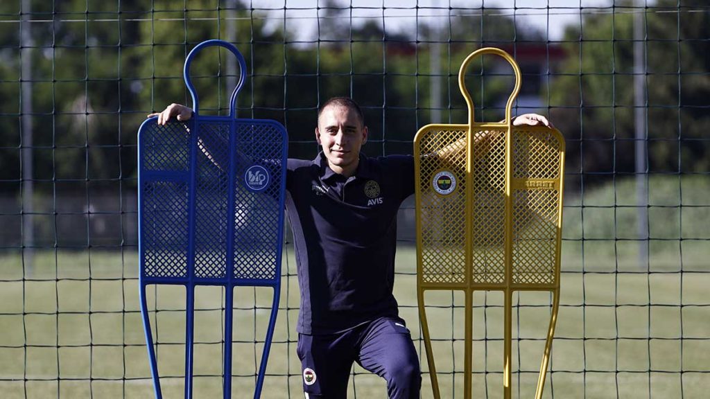 Fenerbahçe’de yeni transfer gibi gelişme! Çöpe atılan oyuncuya Tedesco can verecek