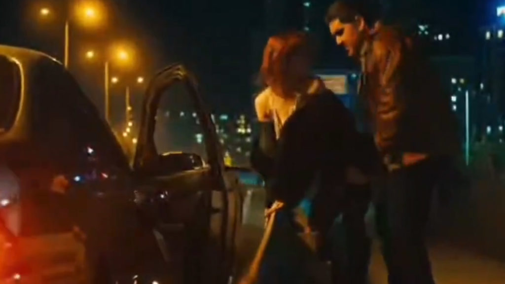 Asena Keskinci Jasmine dizisi otoban kenarında anal c*nsel il*şki sahnesi izleyenleri şaşkına çevirdi | ASENA KESKİNCİ SEVİŞME SAHNELERİ İZLE