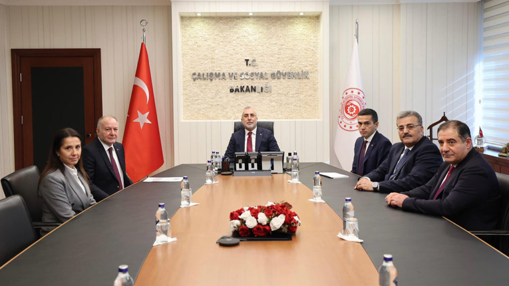 2026 asgari ücret rakamı resmen belli oldu! Milyonlarca kişiye hayırlı olsun